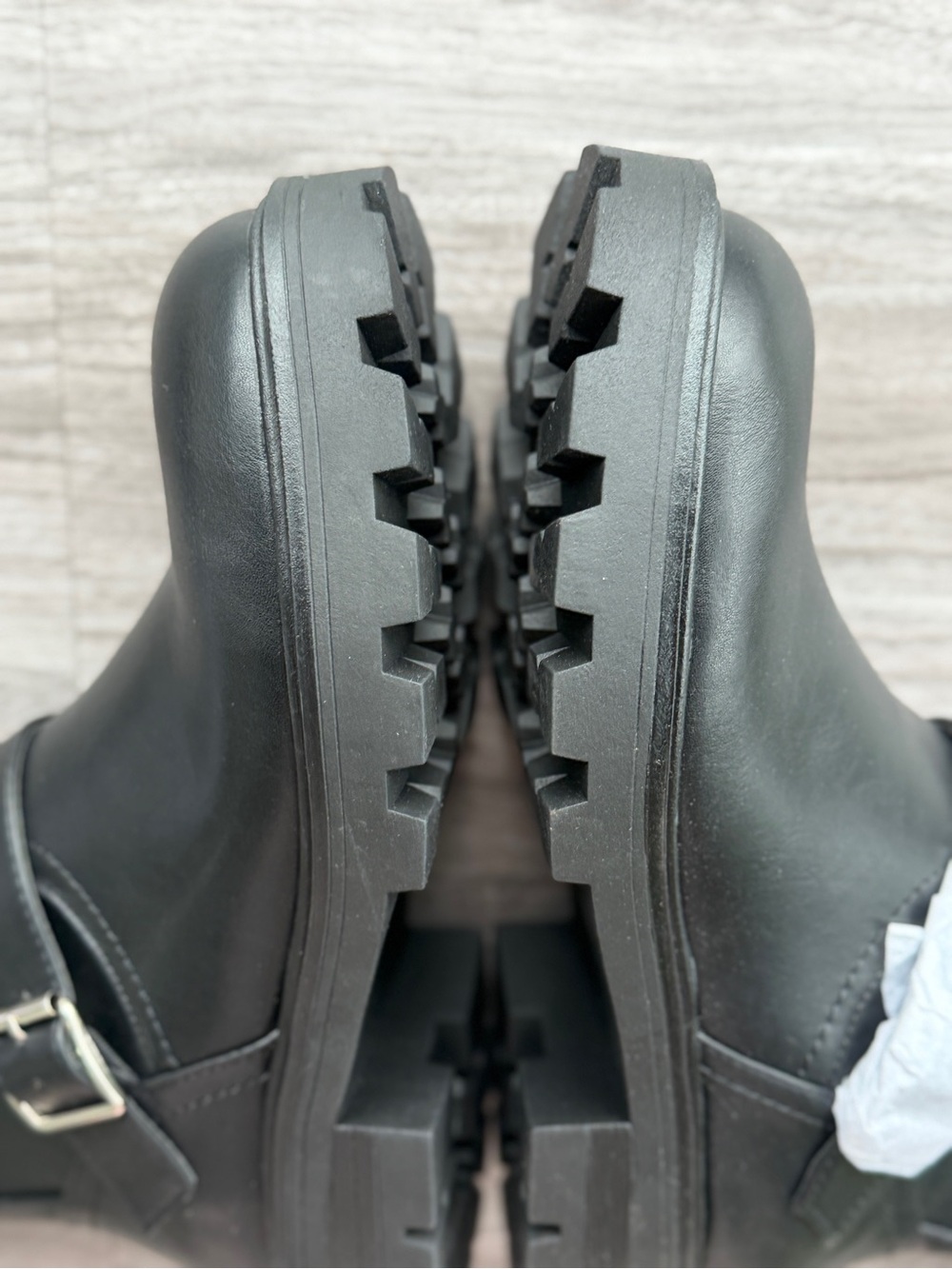 Madden Girl Fareway Black Paris Buckle Moto Boots Lug Sole Ankle Womens Size 8.5 - Picture 6 of 12